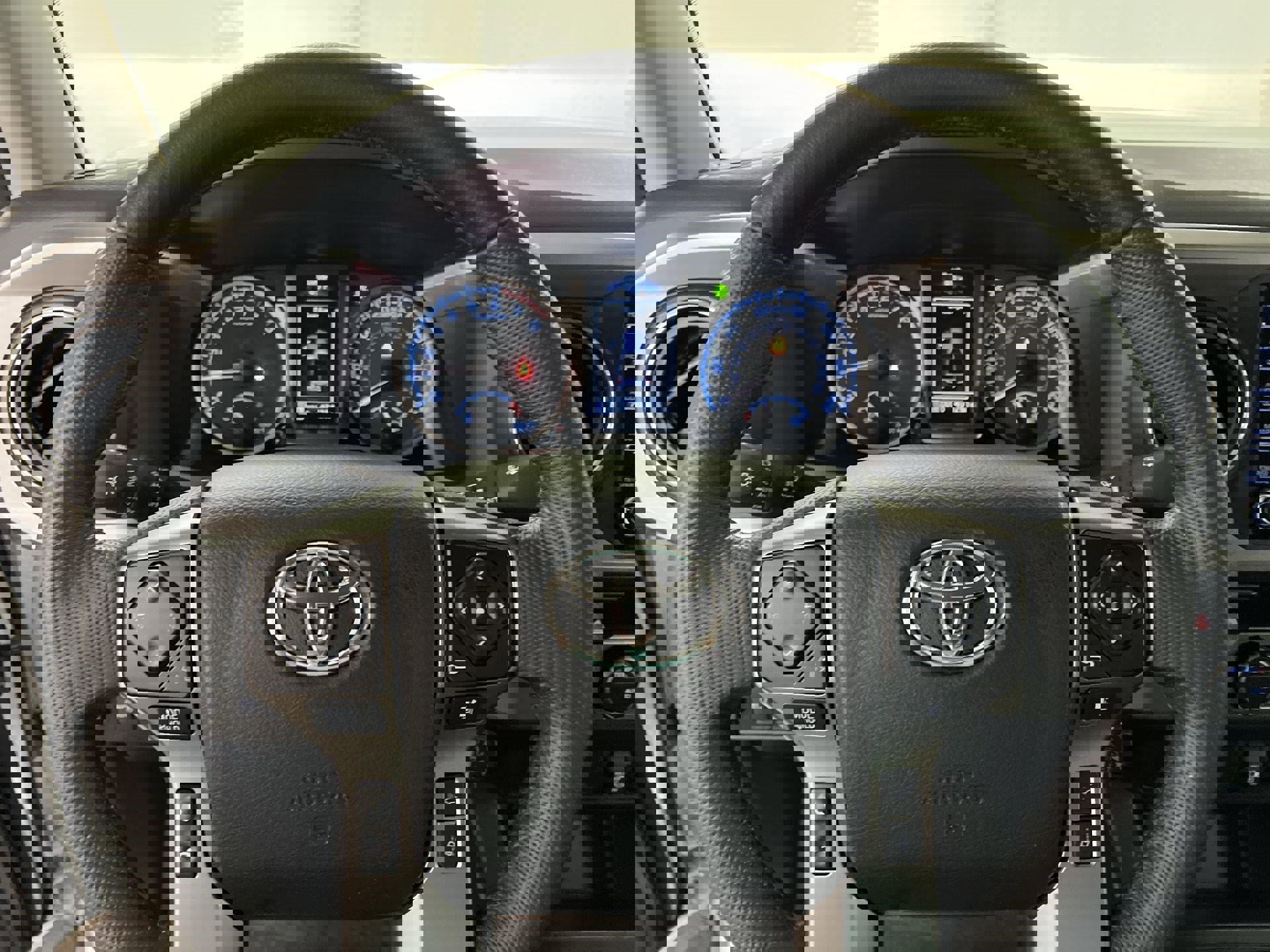 Used 2022 Toyota Tacoma SR5 image 55