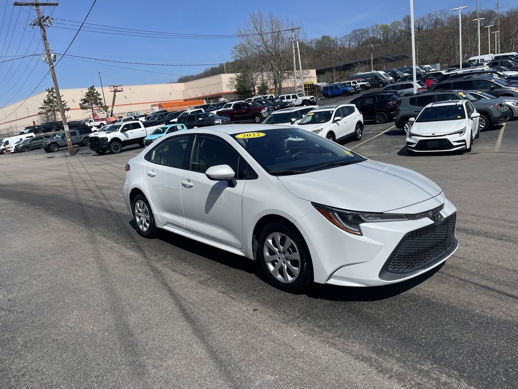 Used 2022 Toyota Corolla LE FWD image 6