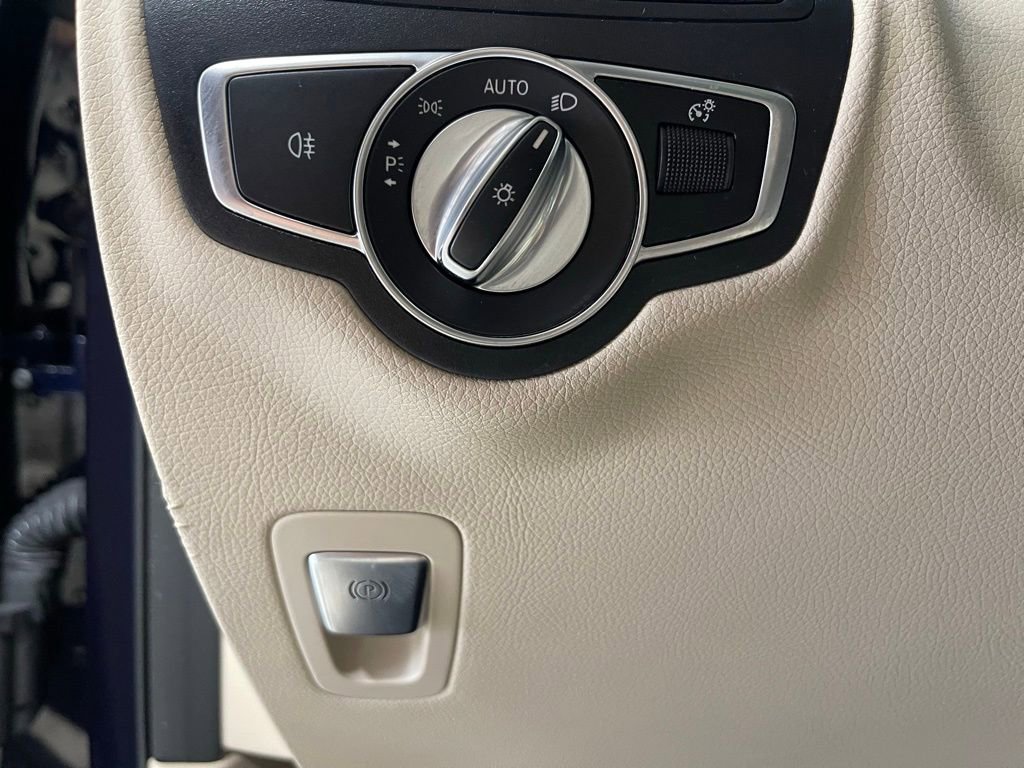 Certified 2021 Mercedes-Benz GLC 300 4MATIC image 19