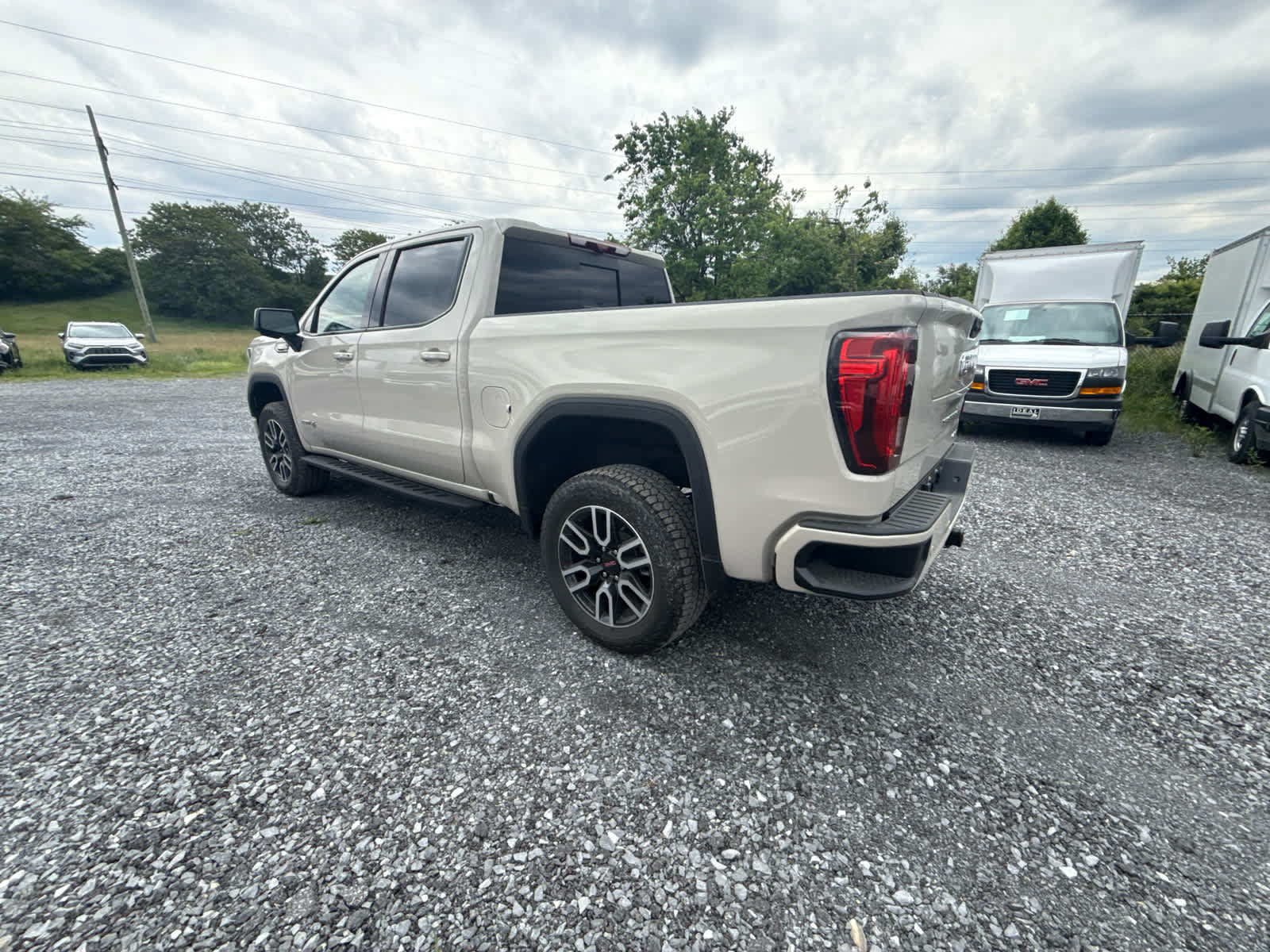 New 2026 GMC Sierra 1500 AT4 w/ AT4 Premium Package AWD/4WD image 8