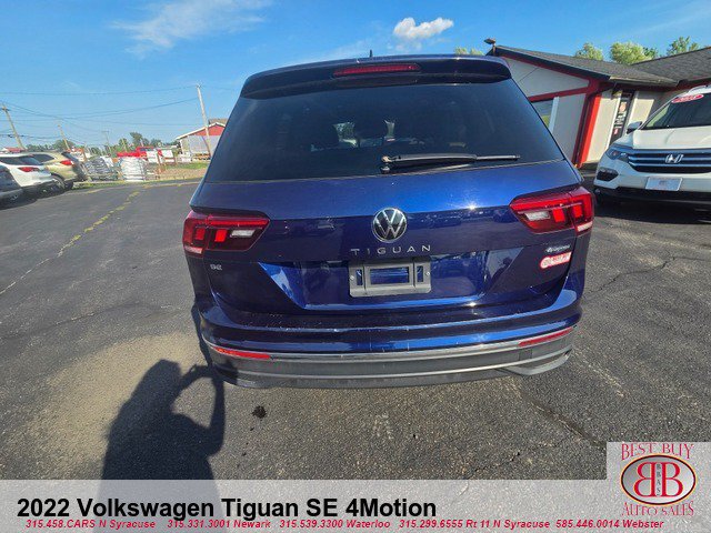 Used 2022 Volkswagen Tiguan SE w/ Panoramic Sunroof Package AWD/4WD image 4