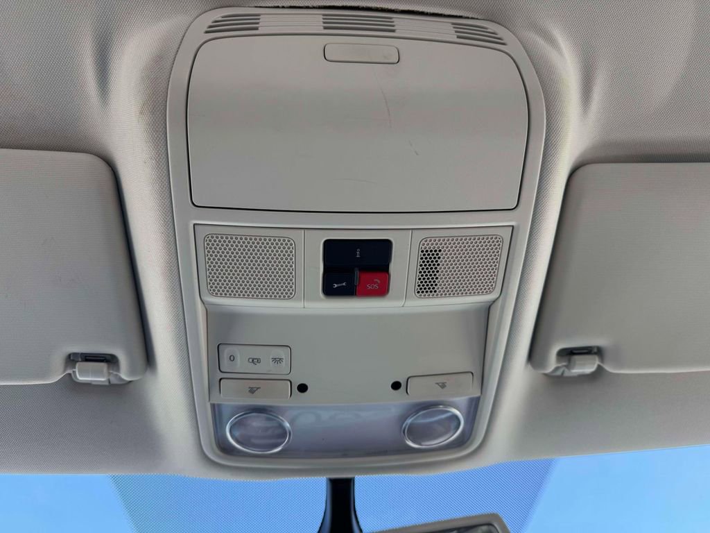 Used 2015 Volkswagen CC Sport image 33