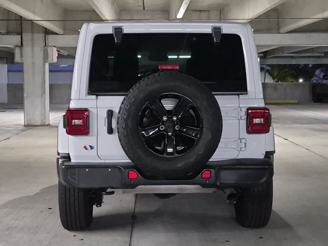 Used 2022 Jeep Wrangler Unlimited Sahara AWD/4WD image 6