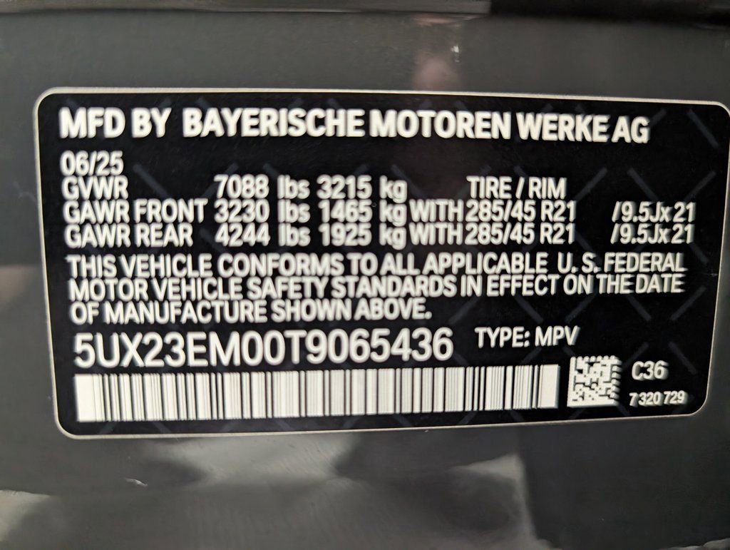 Used 2026 BMW X7 xDrive40i w/ M Sport Package image 24