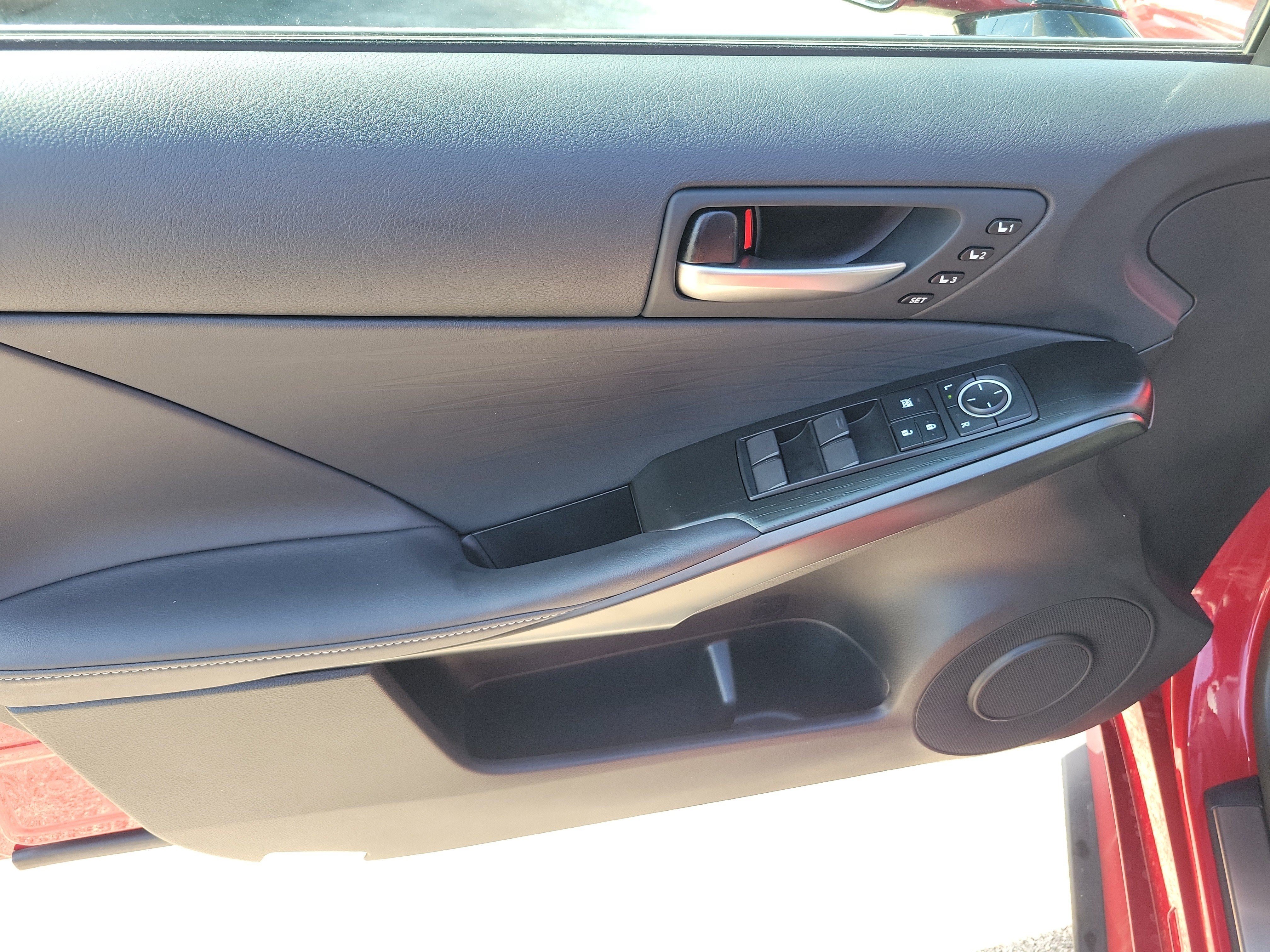 Used 2025 Lexus IS 300 w/ Premium Package RWD image 19