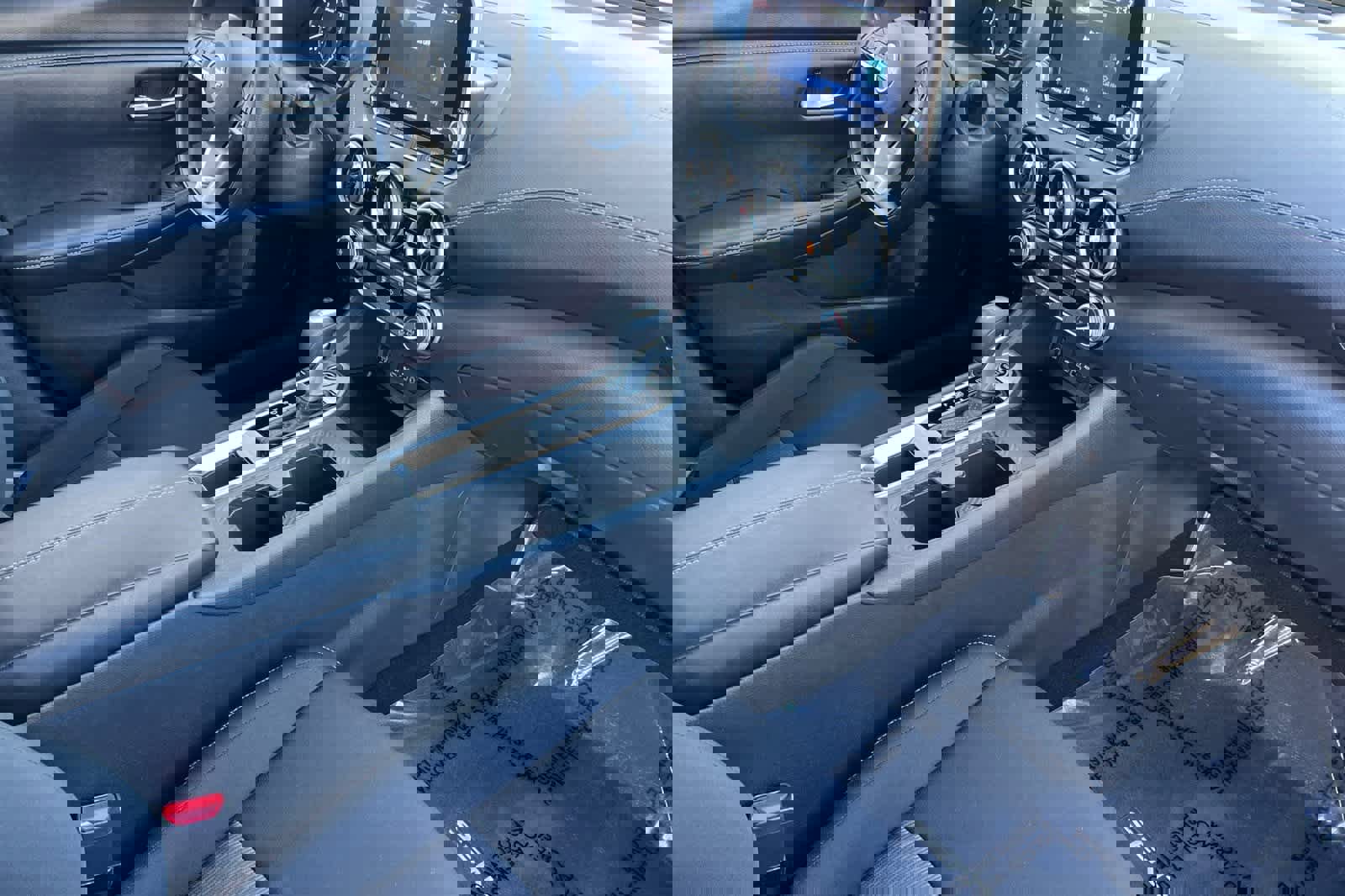 Used 2025 Nissan Sentra SV image 17