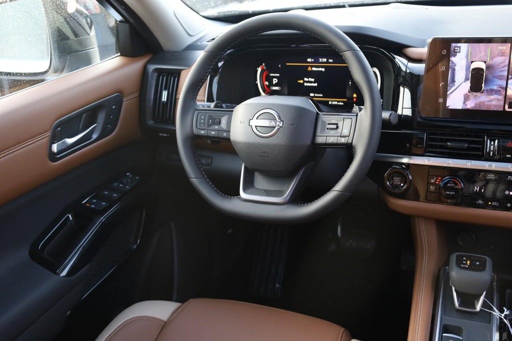 New 2026 Nissan Pathfinder Platinum AWD/4WD image 26
