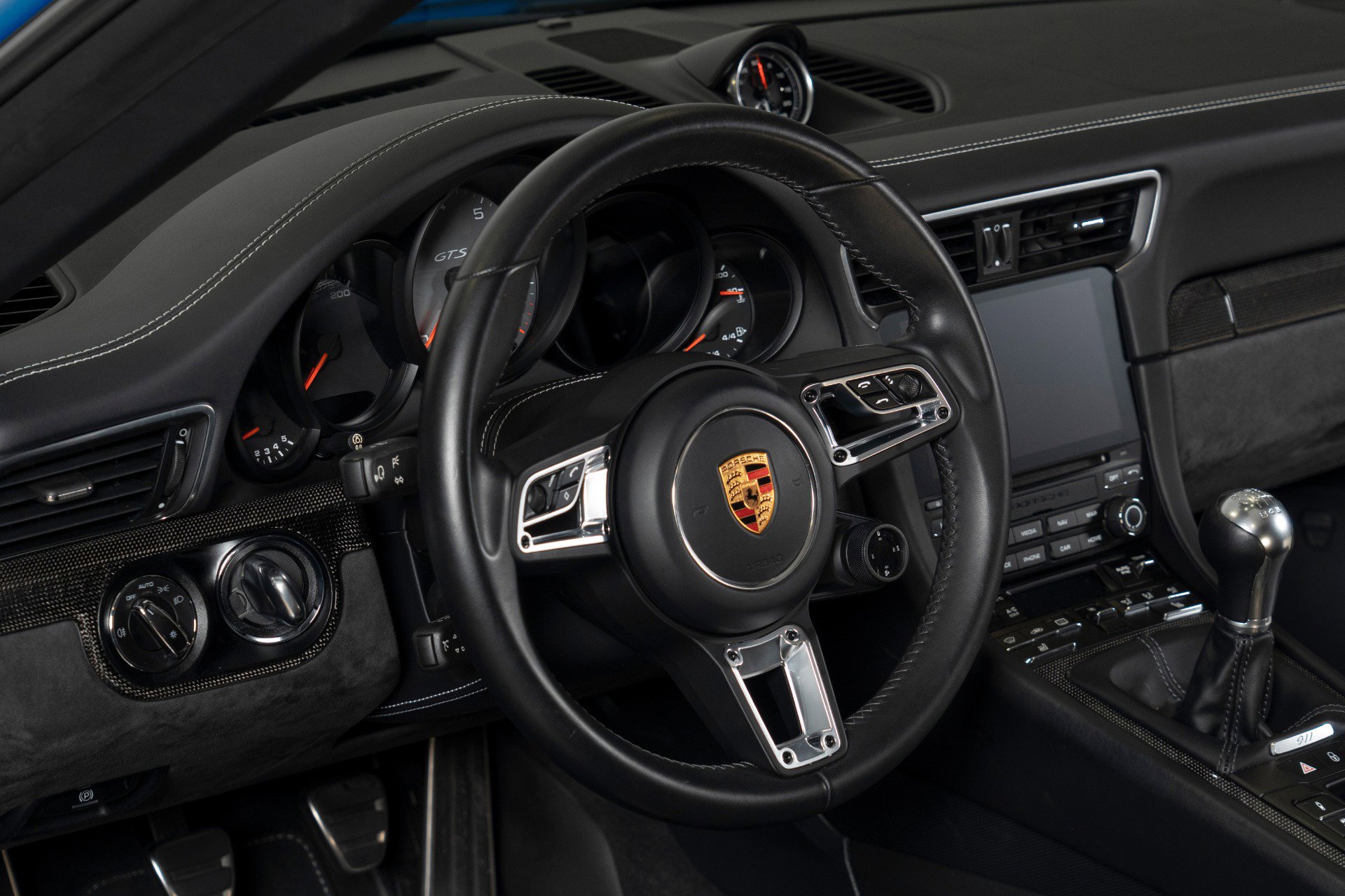 Used 2018 Porsche 911 Targa 4 GTS image 17