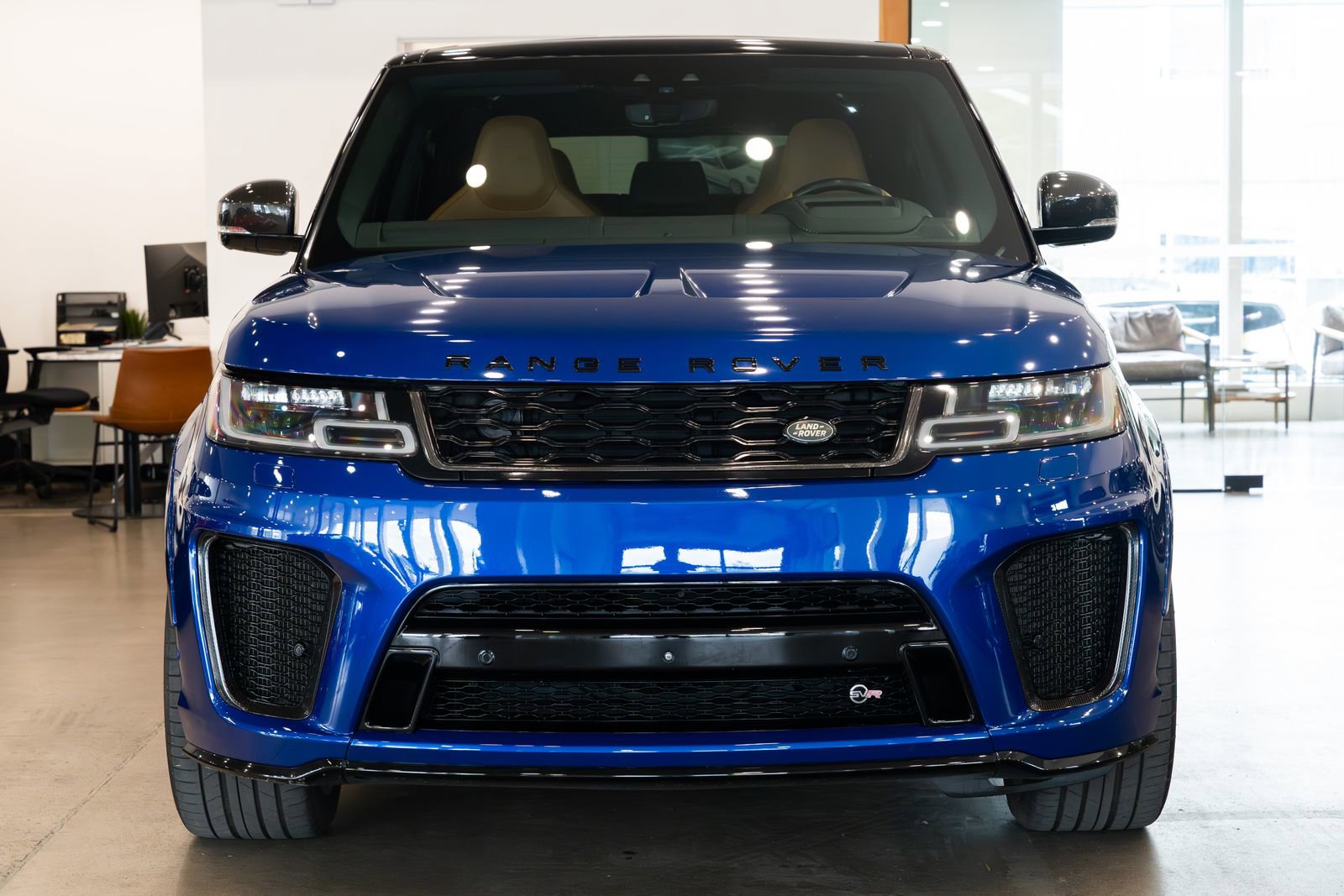 Used 2018 Land Rover Range Rover Sport SVR AWD/4WD image 2