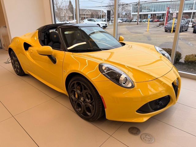 Used 2015 Alfa Romeo 4C Spider w/ Convenience Group image 1