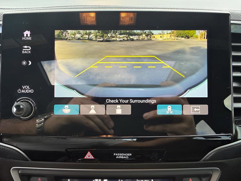 Certified 2025 Honda Passport TrailSport image 17