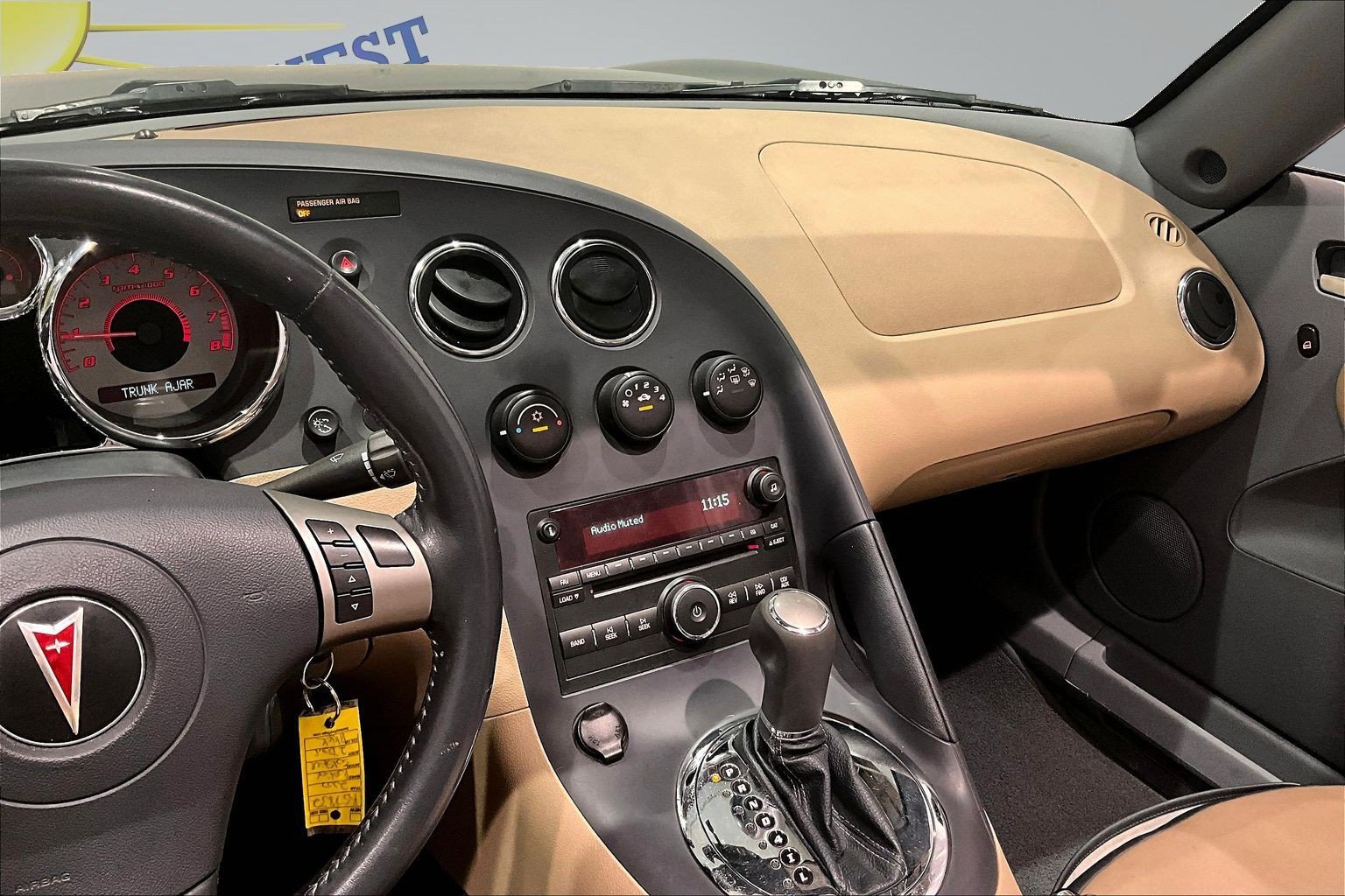 Used 2007 Pontiac Solstice Convertible w/ Premium Package RWD image 10