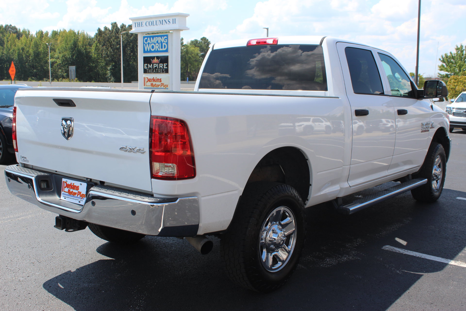 Used 2017 RAM 2500 Tradesman w/ Chrome Appearance Group AWD/4WD image 6
