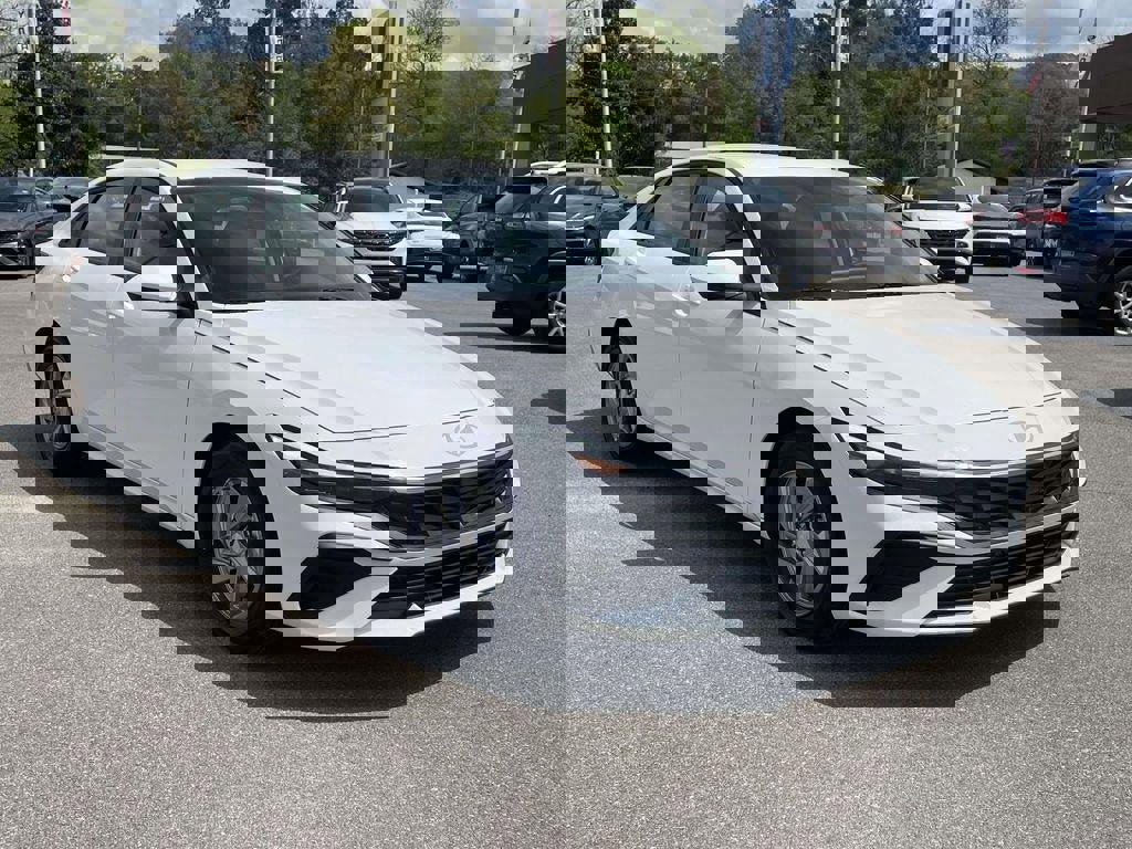 New 2026 Hyundai Elantra SE image 22