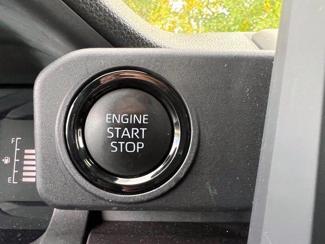 Used 2025 Toyota Tacoma SR5 AWD/4WD image 20