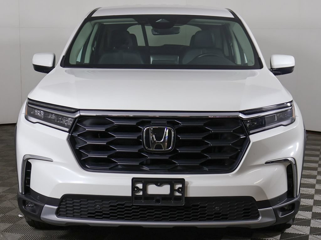 Used 2025 Honda Pilot EX-L image 11