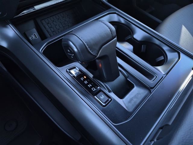 New 2025 Ford F150 Lariat w/ Equipment Group 502A High image 31