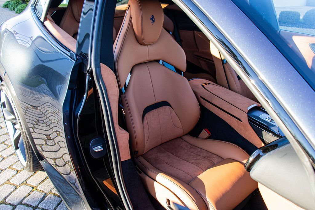 Certified 2024 Ferrari Purosangue AWD/4WD image 59