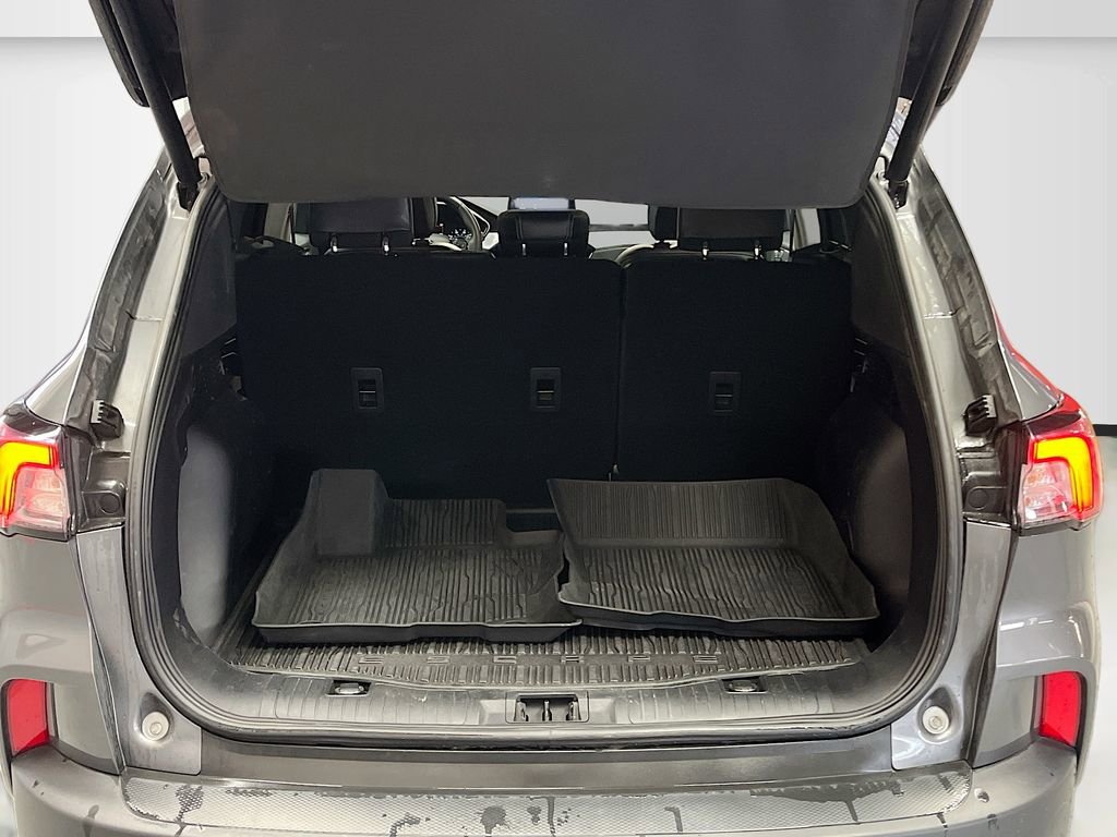 Used 2022 Ford Escape SEL image 25