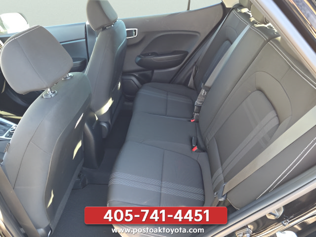 Used 2021 Hyundai Venue SEL w/ Premium Package FWD image 26