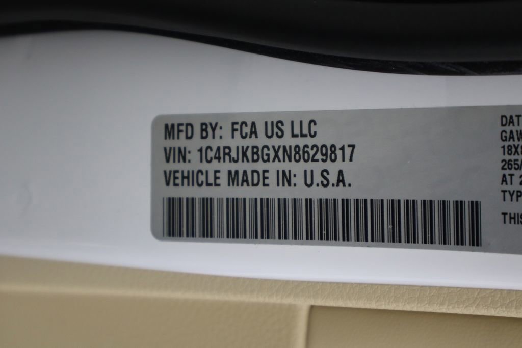 Used 2022 Jeep Grand Cherokee L Limited AWD/4WD image 50