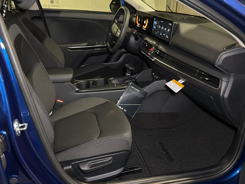 New 2026 Kia K4 FWD image 10