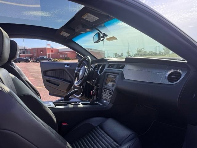 Used 2012 Ford Mustang Shelby GT500 w/ Electronics Pkg RWD image 24