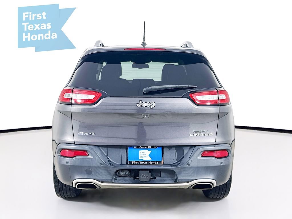 Used 2018 Jeep Cherokee Limited w/ Trailer Tow Group AWD/4WD image 6
