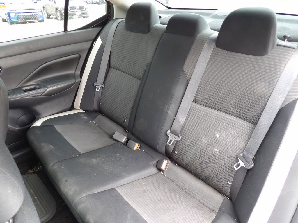 Used 2020 Nissan Versa SV FWD image 18