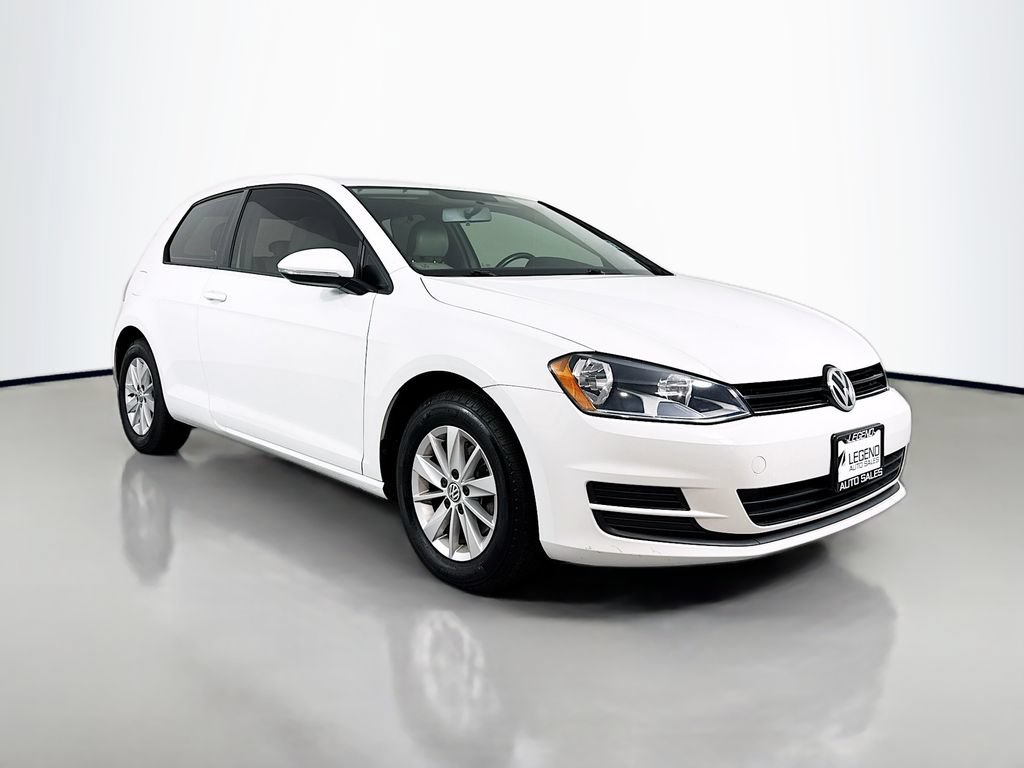 Used 2015 Volkswagen Golf S FWD image 3