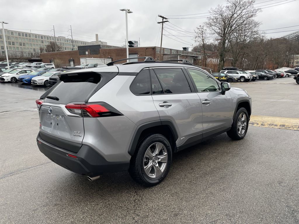 Used 2023 Toyota RAV4 XLE w/ Convenience Package image 8