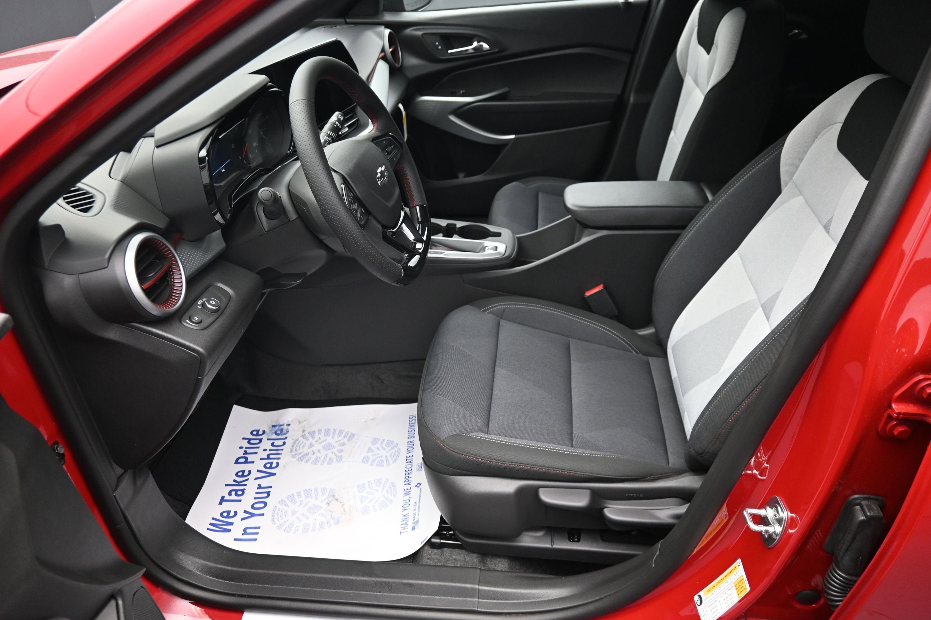 New 2026 Chevrolet Trax RS w/ Driver Confidence Package FWD image 10
