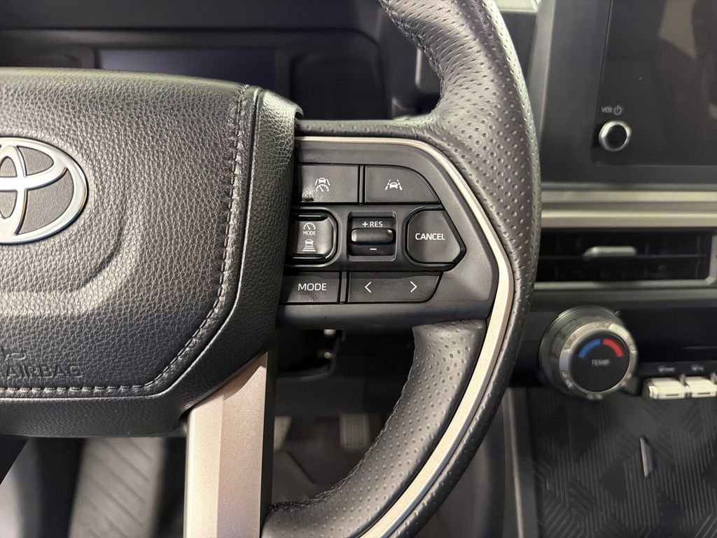 Used 2025 Toyota 4Runner SR5 image 21