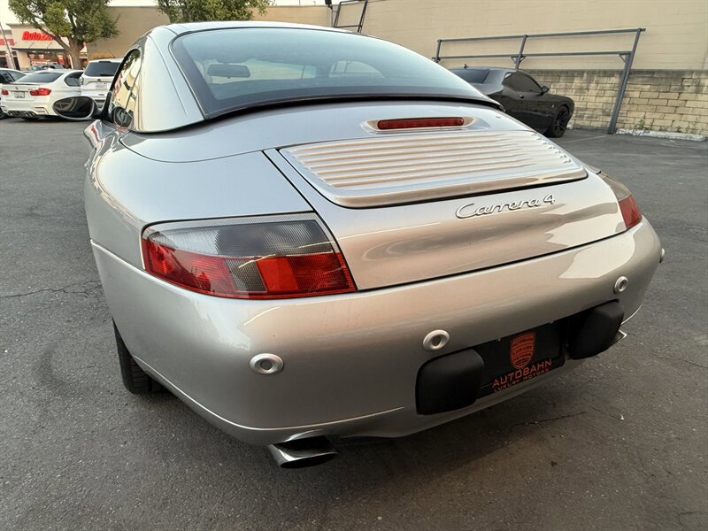 Used 2000 Porsche 911 Carrera RWD image 15