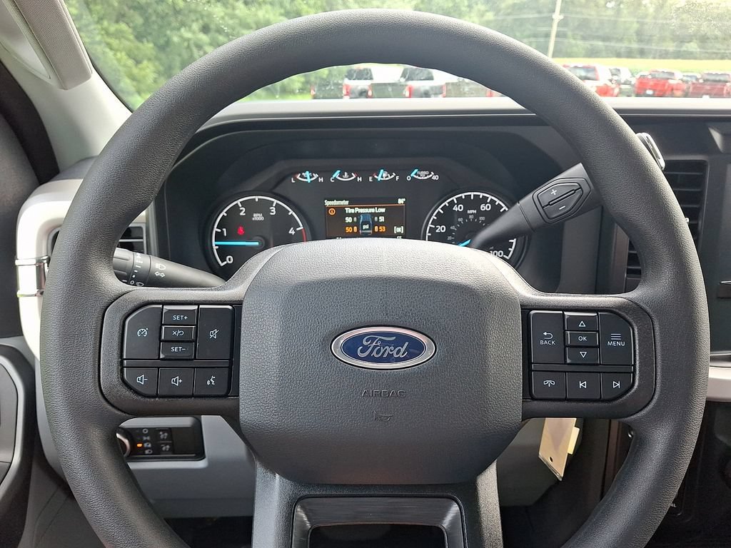 New 2026 Ford F350 XLT w/ FX4 Off-Road Package AWD/4WD image 14