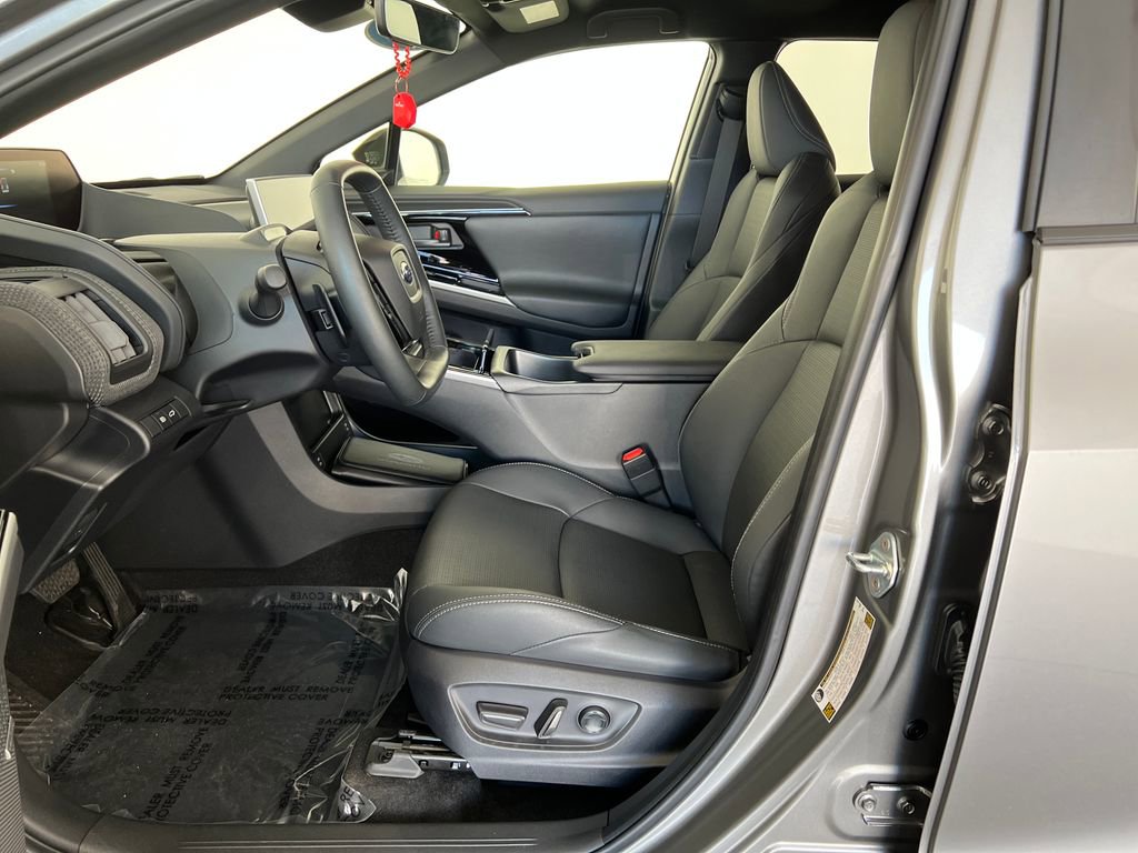 Used 2024 Subaru Solterra Limited image 11