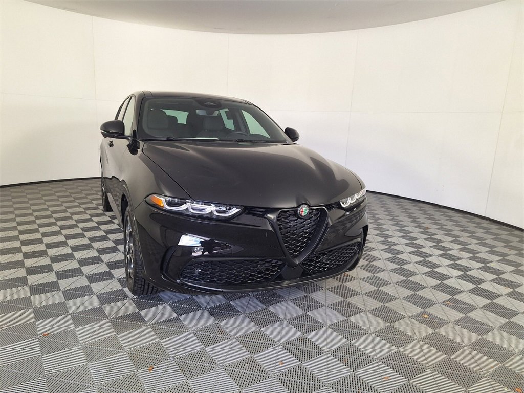 New 2025 Alfa Romeo Tonale image 4