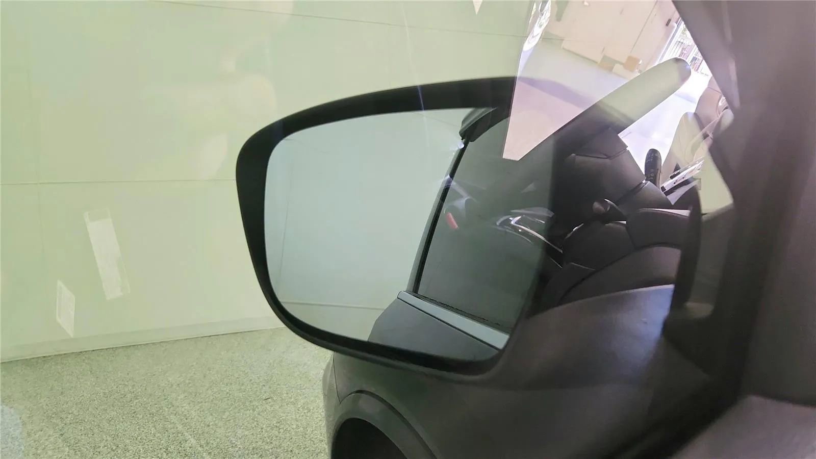 Used 2017 Nissan Rogue S AWD/4WD image 24