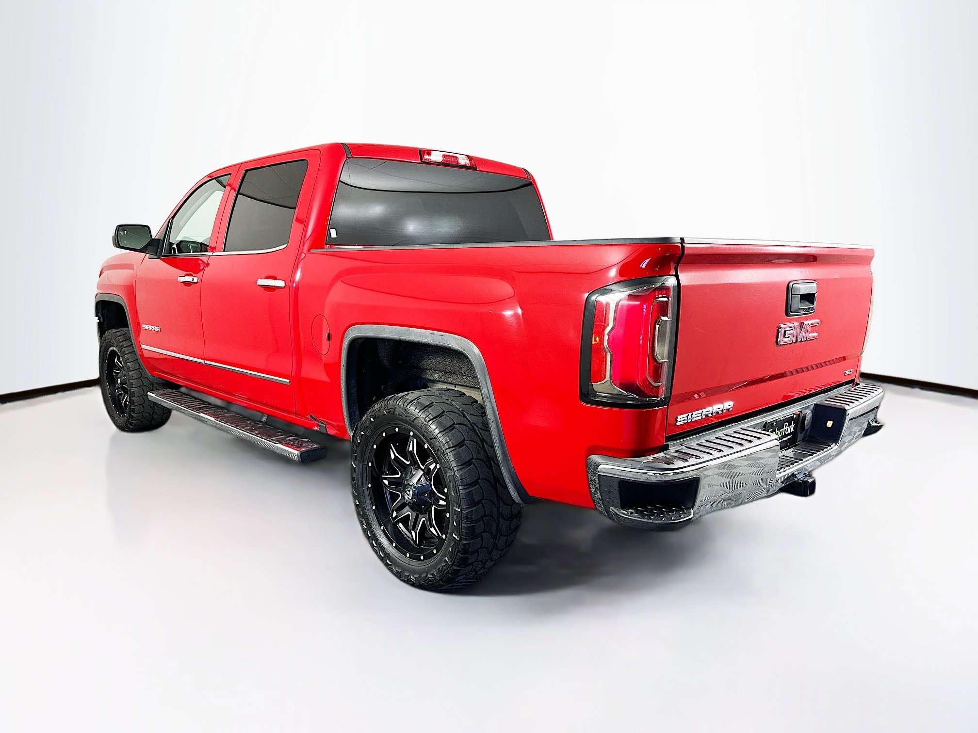 Used 2018 GMC Sierra 1500 SLT w/ SLT Premium Package image 5