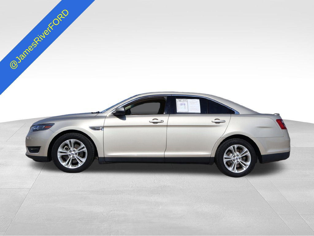 Used 2017 Ford Taurus SEL FWD image 2