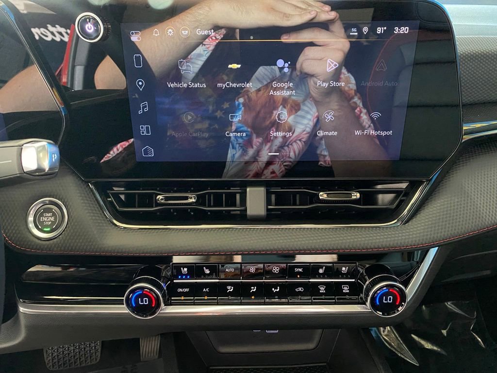 New 2026 Chevrolet Equinox RS w/ Convenience Package III image 2