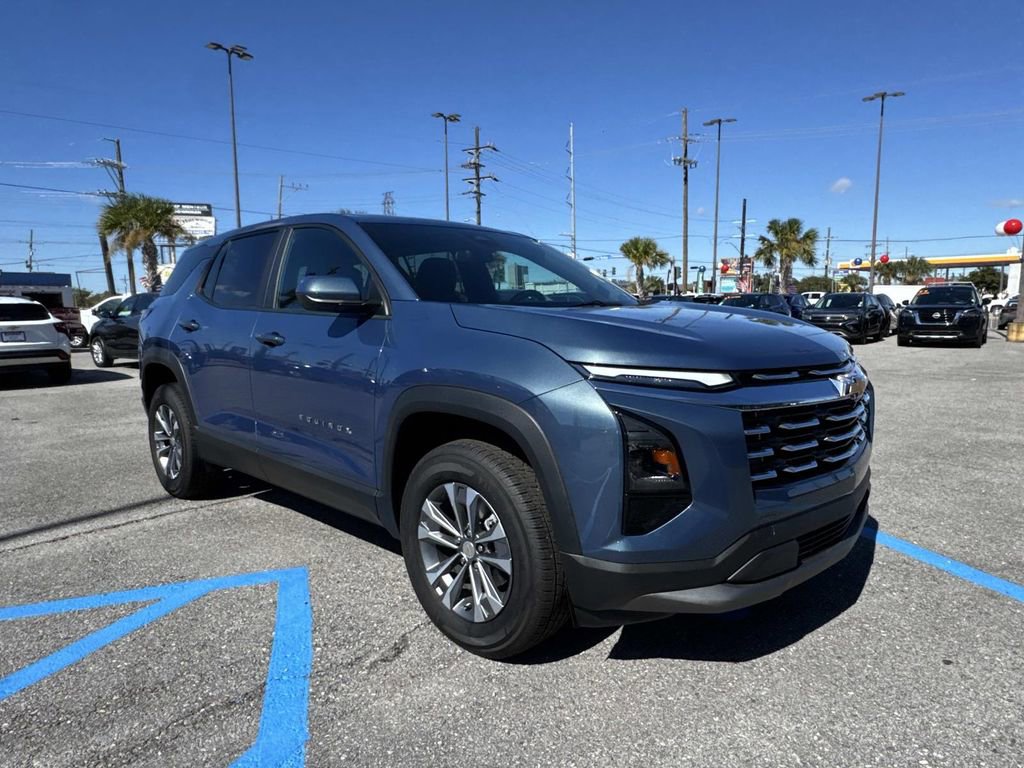 Used 2026 Chevrolet Equinox LT image 3