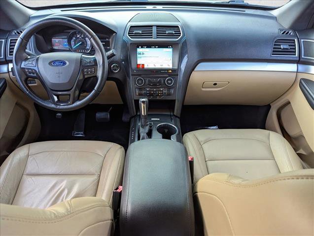 Used 2017 Ford Explorer XLT w/ Equipment Group 202A image 17