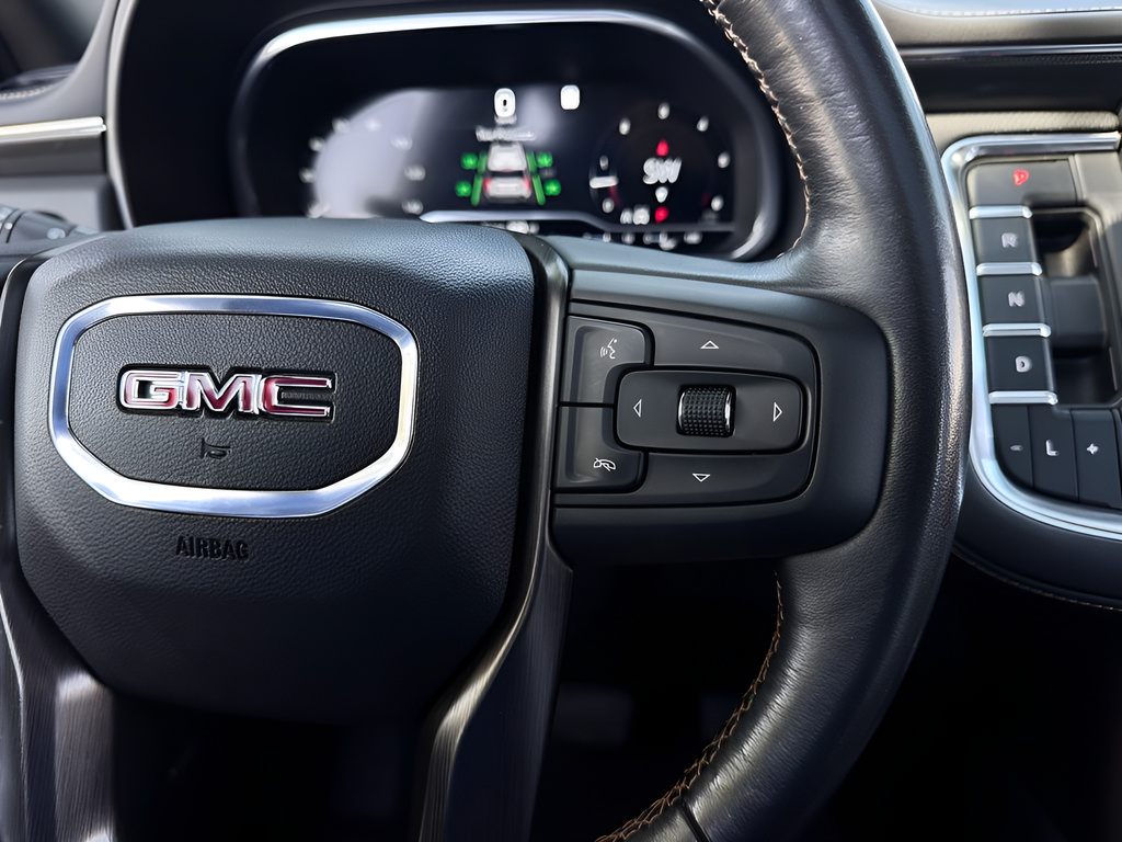 Used 2023 GMC Yukon AT4 AWD/4WD image 12