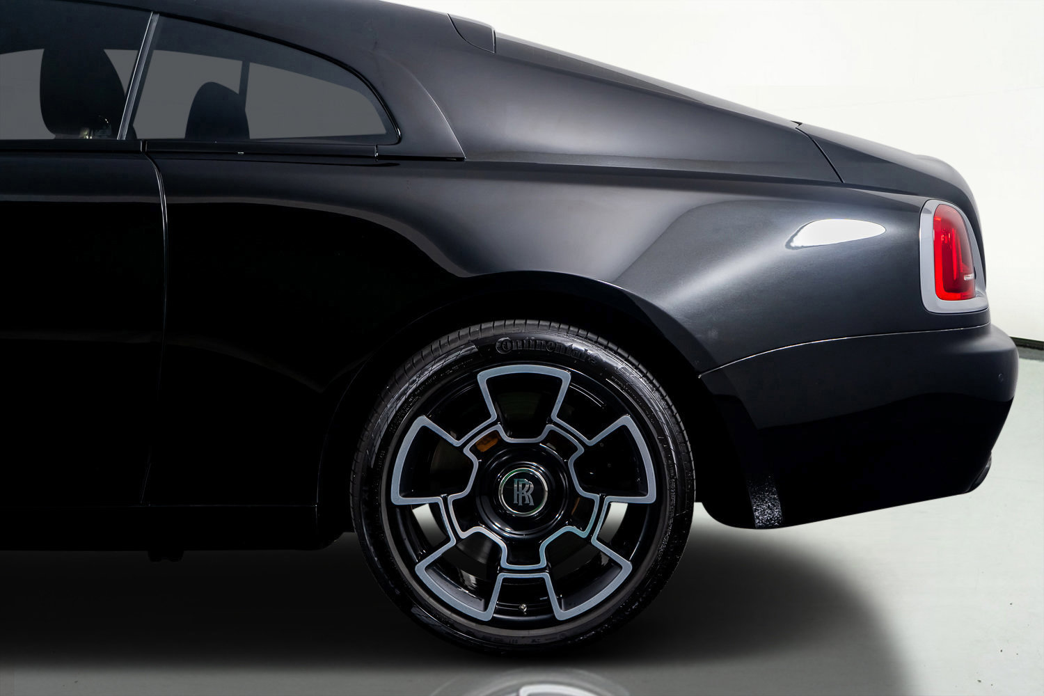 Used 2019 Rolls-Royce Wraith image 39