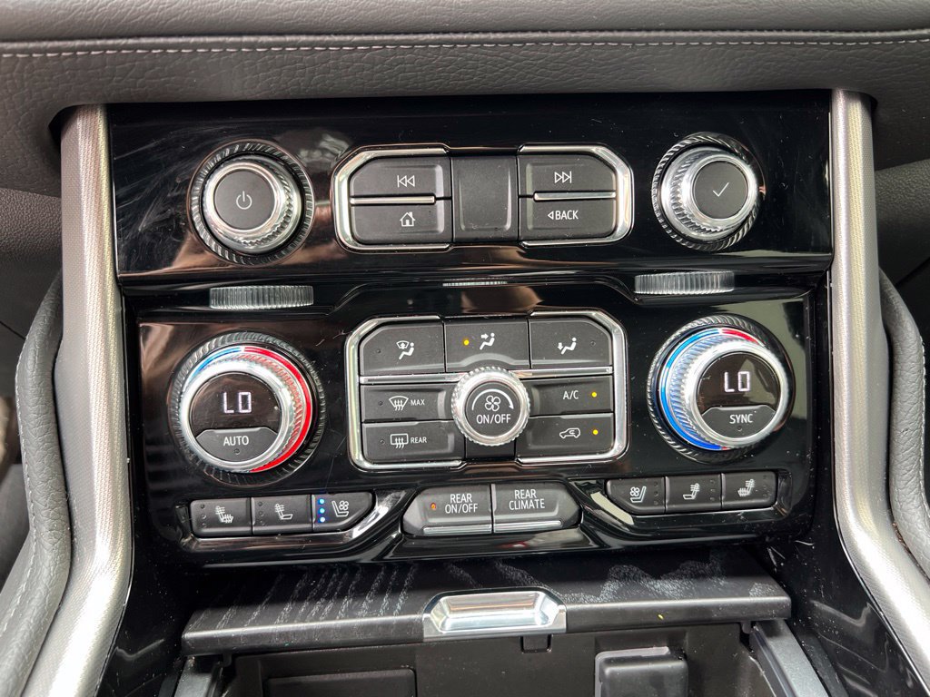 Used 2022 GMC Yukon Denali AWD/4WD image 17