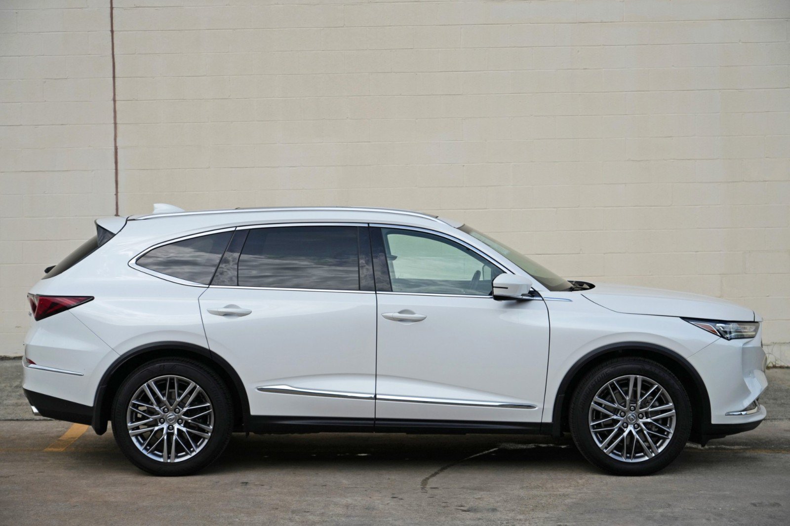 Used 2023 Acura MDX w/ Advance Package AWD/4WD image 58