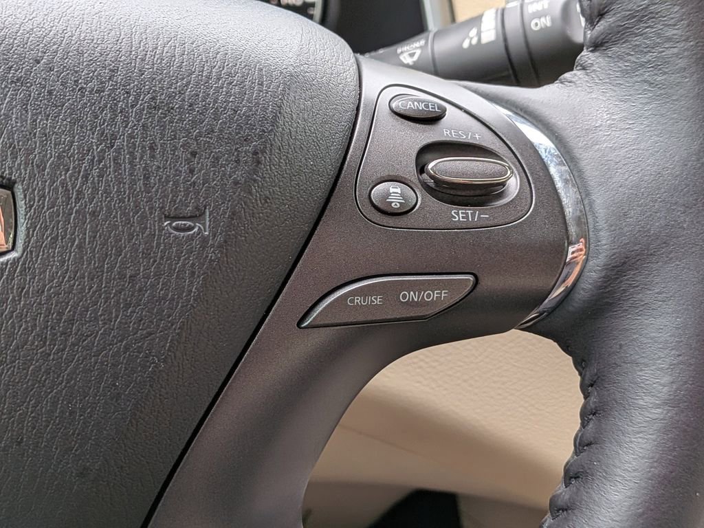 Used 2022 Nissan Murano Platinum w/ Cargo Package image 29