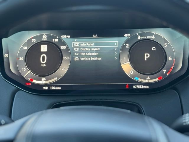 Used 2025 Land Rover Range Rover SE image 25