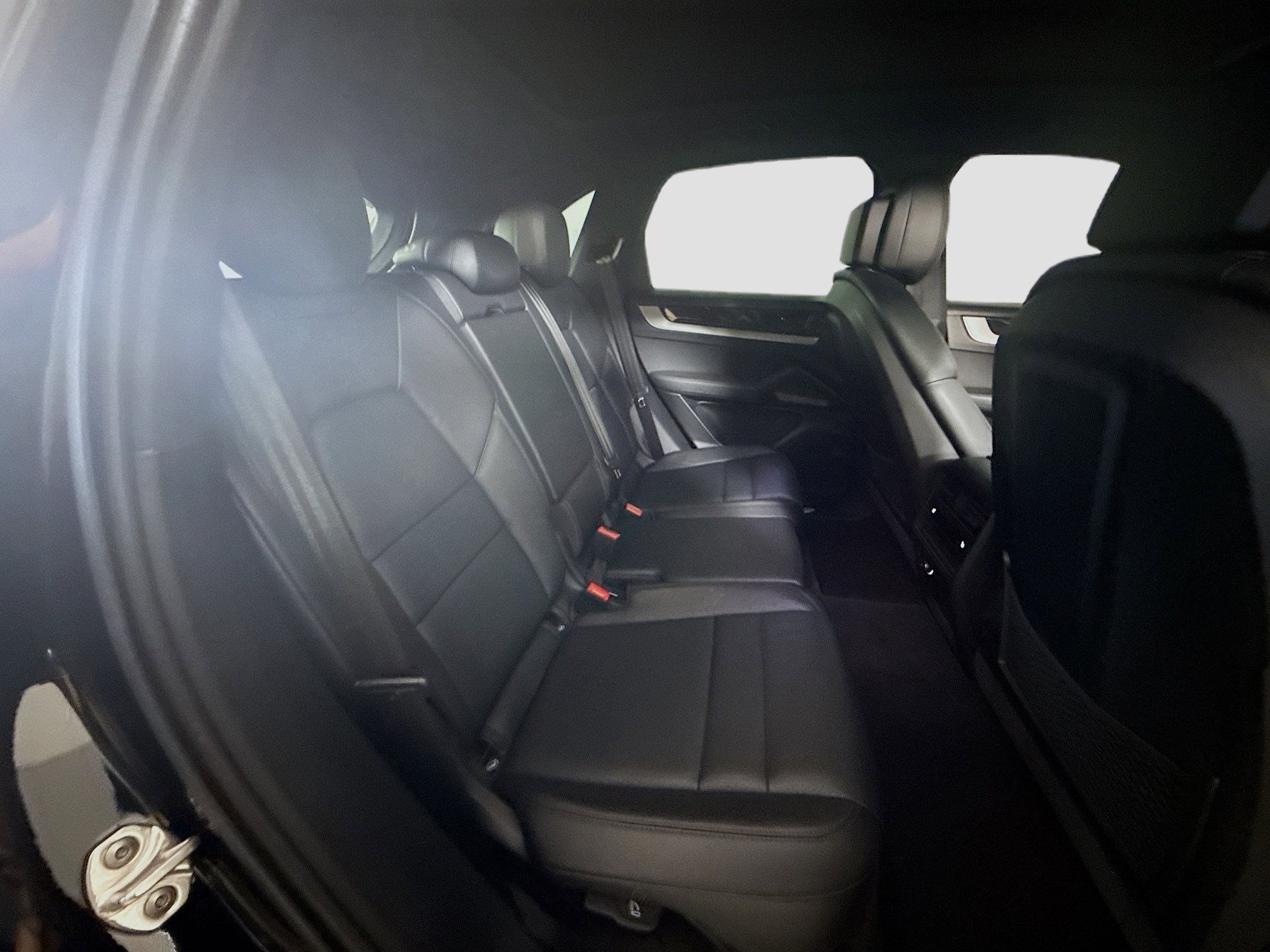 Used 2024 Porsche Cayenne S image 27